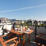 App 11 Penthouse