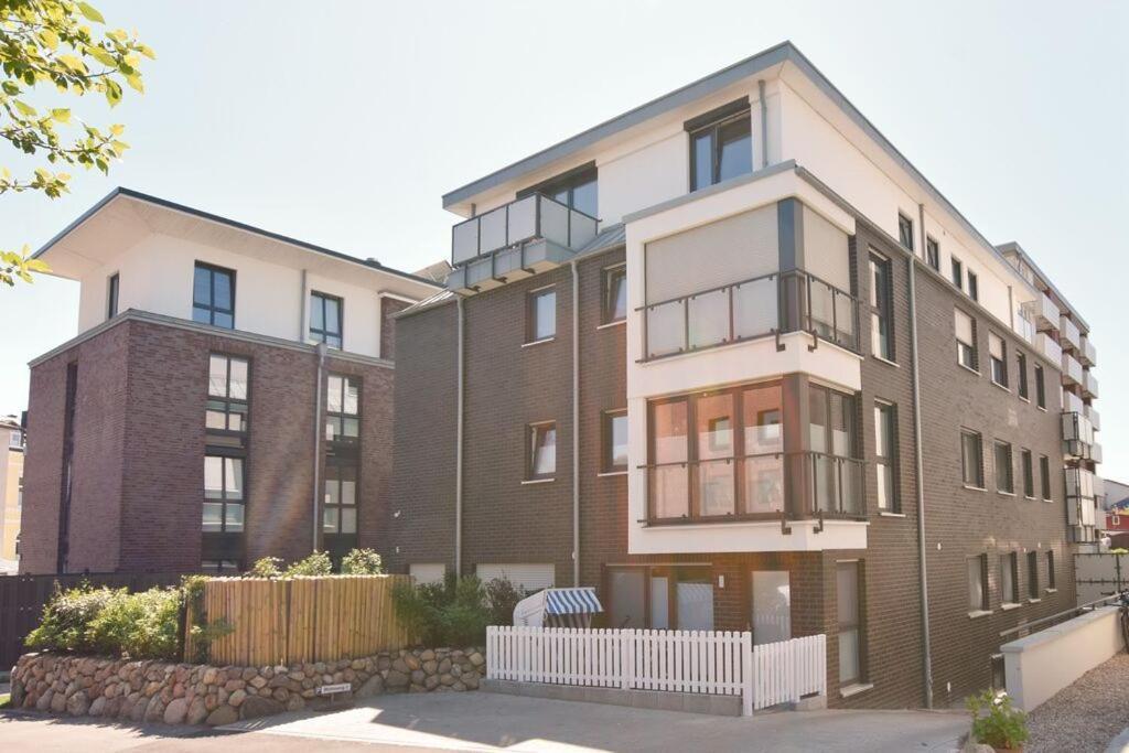 App 11 Penthouse